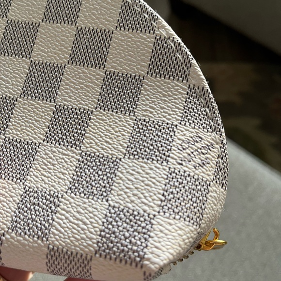 Designer-like make up bag. - Picture 5 of 5